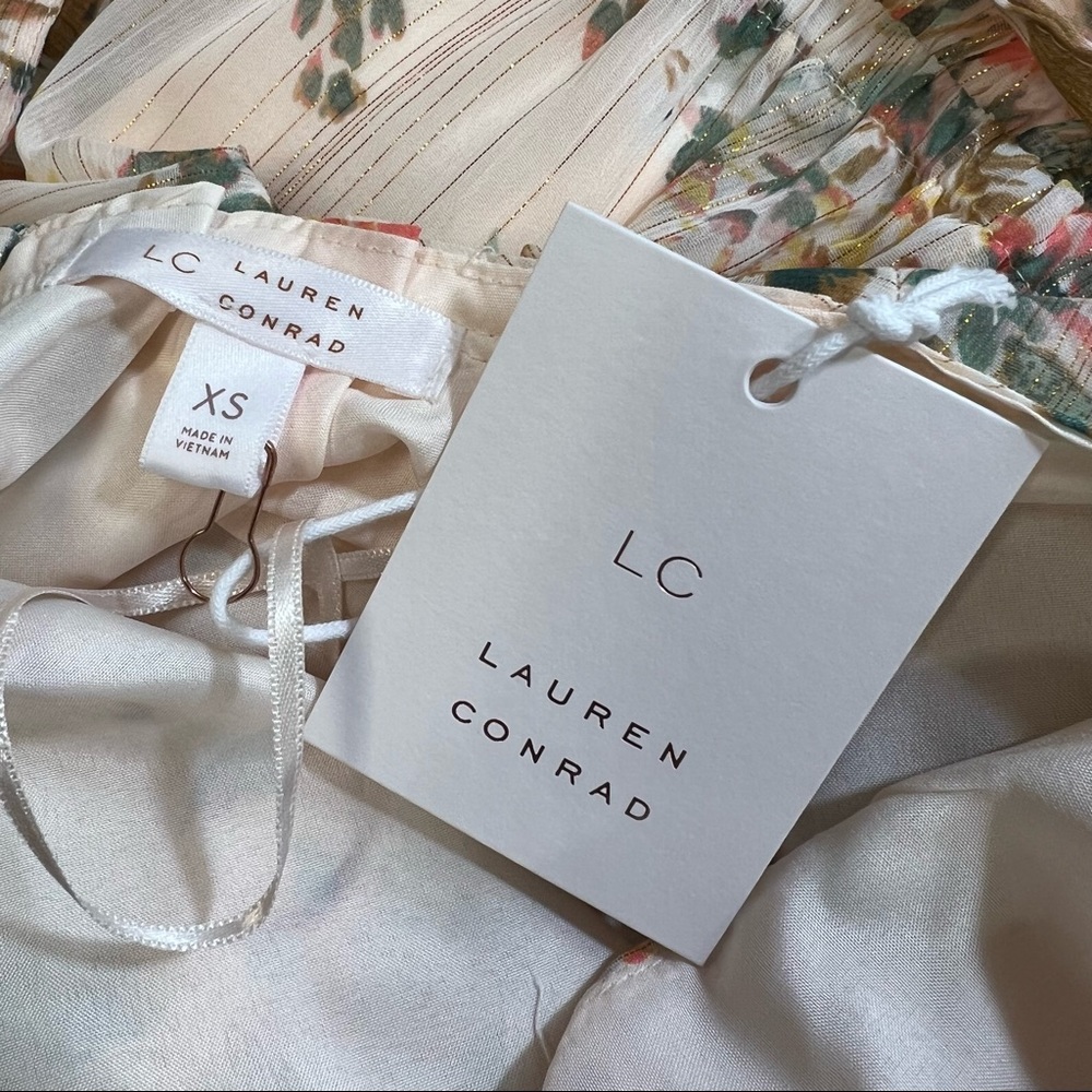 LC Lauren Conrad Peach Blush Floral A Line Dress Gold Metallic Thread De… - Picture 8 of 9